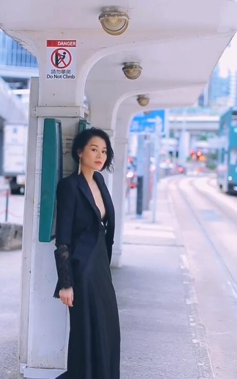 胡杏儿|胡杏儿自助餐厅逛五圈只吃生果，产后一年身材仍壮硕无比