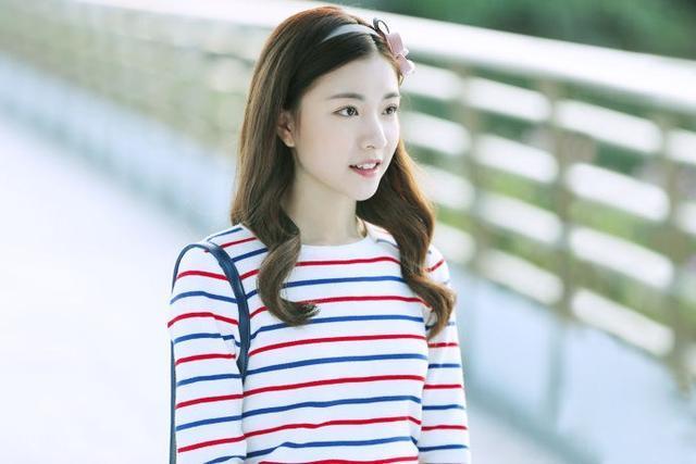 赵珞然|出道一年成芒果力捧新人，还是唯一一个敢和王思聪呛声的女孩