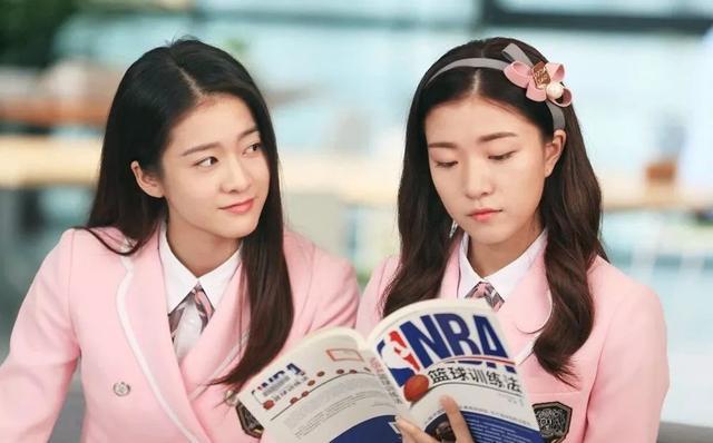 赵珞然|出道一年成芒果力捧新人，还是唯一一个敢和王思聪呛声的女孩