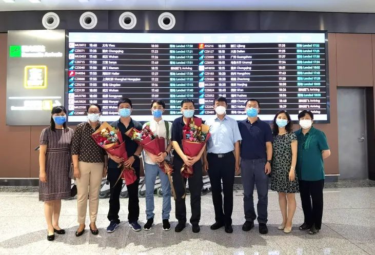 北京协和医院|刚刚，抗疫英雄杜斌教授回家了！