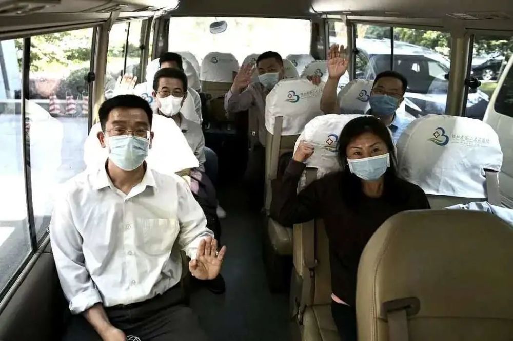 北京协和医院|刚刚，抗疫英雄杜斌教授回家了！