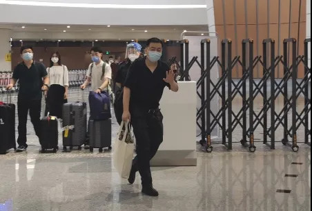 北京协和医院|辗转4地连续抗疫超半年北京协和专家终回家 曾参与公布“人传人”现象