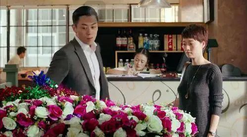 马伊琍|和文章离婚424天后，马伊琍被骂上热搜，她真的释怀了吗？