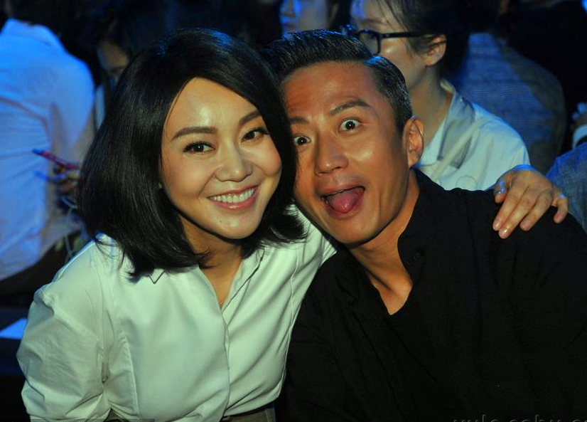 孙俪一个眼神邓超秒怂,闫妮笑场?王源土味造型饰演乡村教师小韩