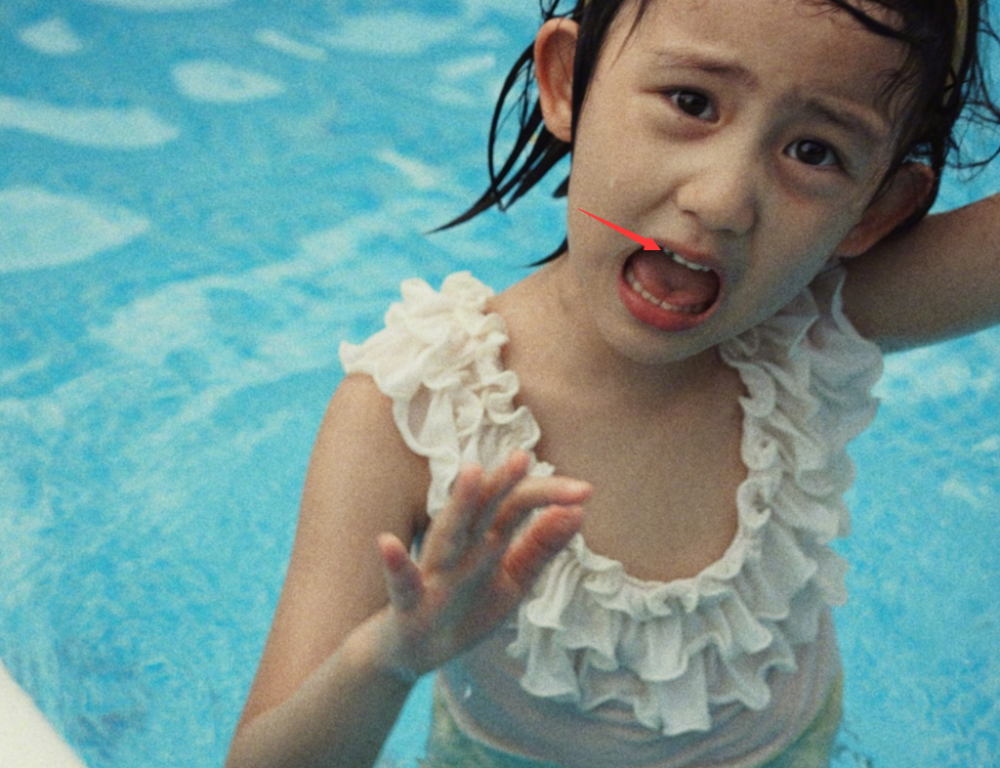 孙莉|孙莉分享多妹造句趣事笑哭，还晒多妹玩水表情包，牙上菜叶超喜感