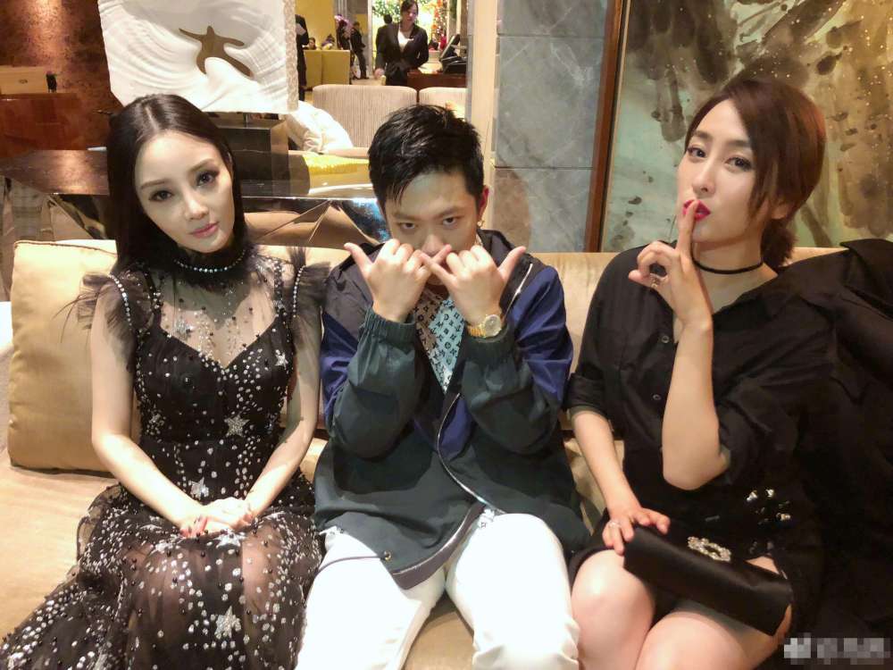 贾乃亮|娱乐早报丨贾乃亮录节目出现严重高原反应 港姐决赛25岁混血美女夺冠