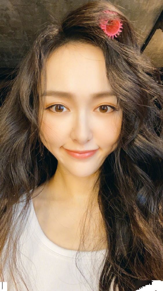 唐嫣|唐嫣晒女儿玩偶，价格亲民寓意美好，小小糖还未露面就成带货达人