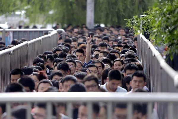 高楼大厦|一个人的北京，一座城市的梦想，一群人的武林！