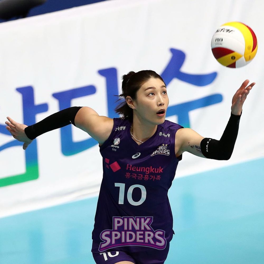 现代建设:高艺琳8分(21扣7中,郑智润8分(18扣8中,梁孝眞8分(17扣5中
