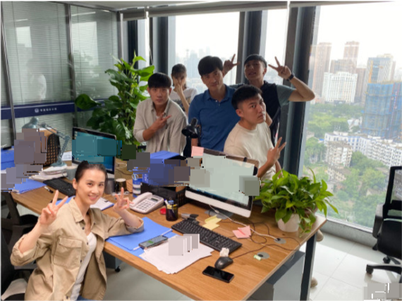 赫子铭|赫子铭离婚三年后近况曝光，新戏杀青搭档黄奕等大咖 网友力挺