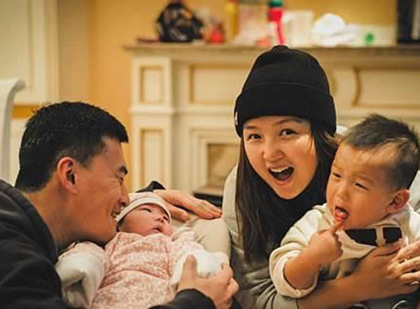 赫子铭|赫子铭离婚三年后近况曝光，新戏杀青搭档黄奕等大咖 网友力挺