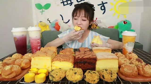 大胃王mini粉丝手撕央视后者揭开吃播套路大胃王要凉凉