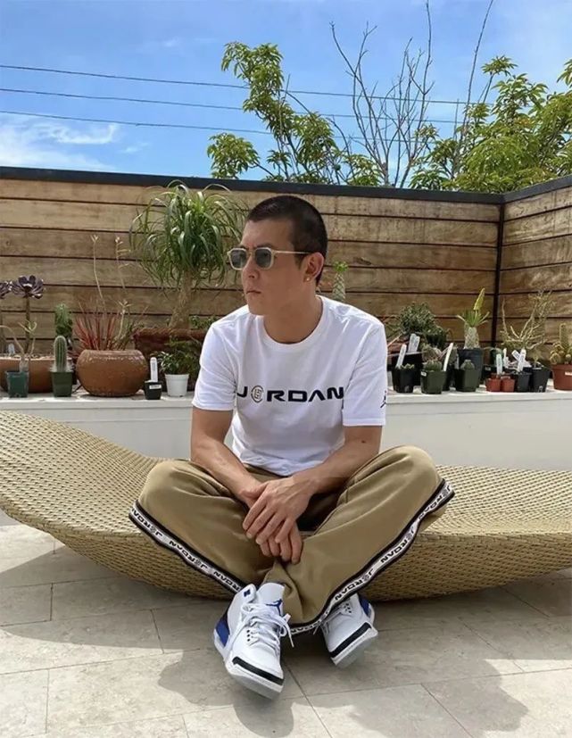 陈冠希和林俊杰上脚藤原浩全新aj3联名又一双爆款发布