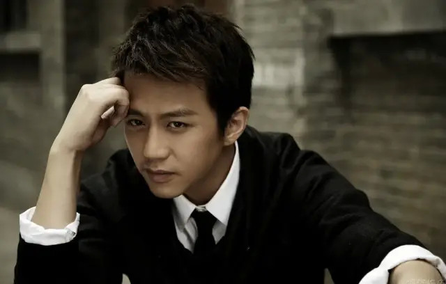 票房|《八佰》冲破19亿，管虎又带来新作，集结了4位百亿票房演员