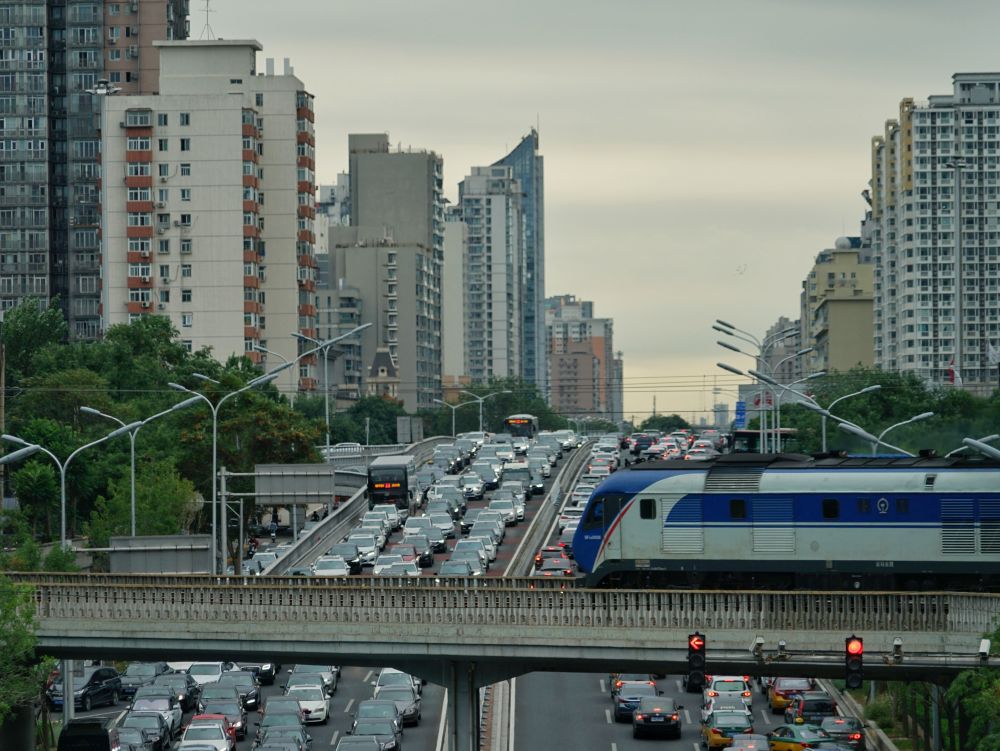 北京|秋季学期复课后首个工作日 北京交通已严重拥堵