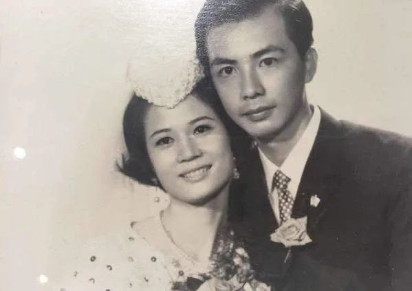 加伊姐|童年被家暴、贫穷、拍情色片，凭什么40岁后，她比林志玲活得舒展？