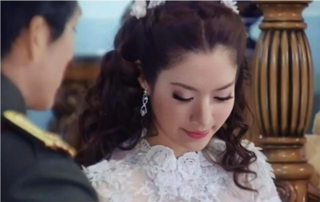 泰星aff:凭一诺倾情火遍中泰,时隔八年复出,和石拉tor上演重生之爱