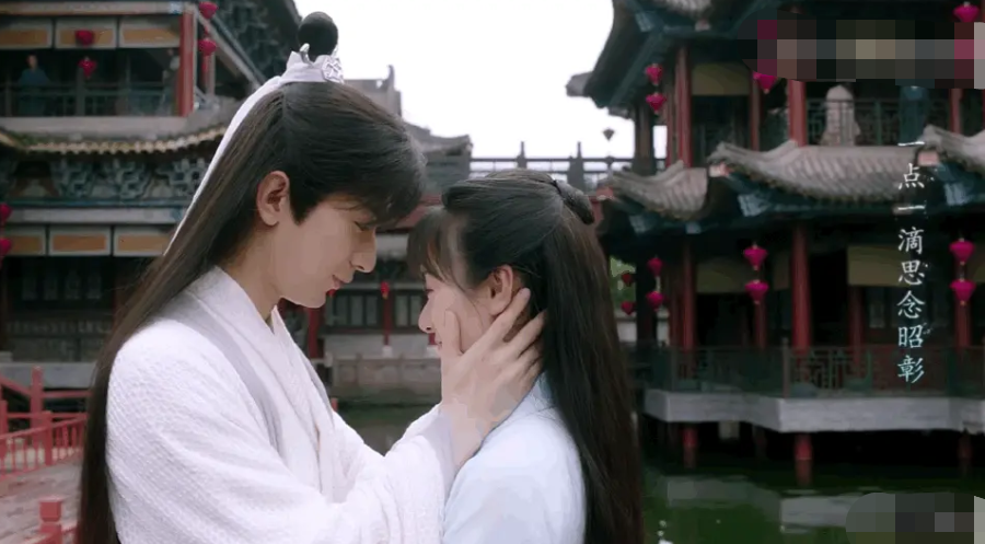 琉璃|《琉璃》男主成毅哭戏登热搜，眼尾泛红感染力超强，表演灵动
