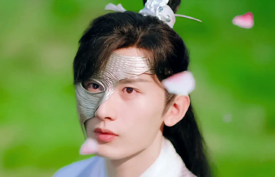 琉璃|《琉璃》男主成毅哭戏登热搜，眼尾泛红感染力超强，表演灵动