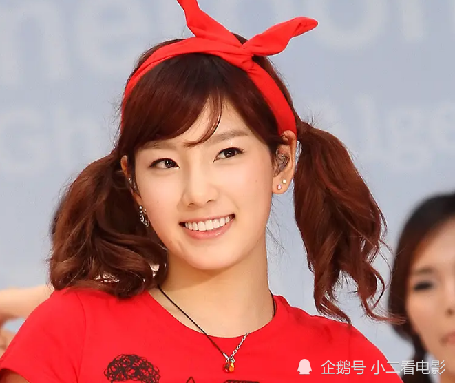 金泰妍黑色短发直播,少女时代全员"短发杀手"