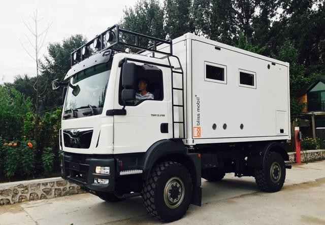 超級德國越野房車man4x4實拍分析