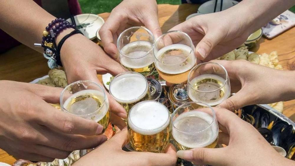 痛风|90后已经被痛风绊倒了，00后也已中招，全改掉这个“爱好”