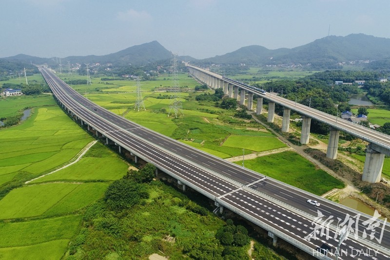长益扩容高速今日全线通车