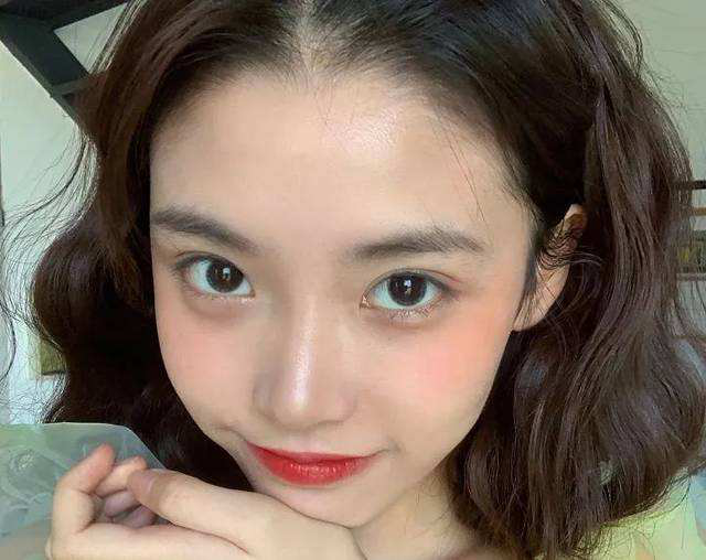 整容|00后高考完扎堆整容，中国的审美，什么时候沦落到靠整容脸来支撑了？