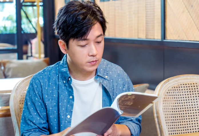 鬼吹灯之昆仑神宫|潘粤明又双叒胖了？现身《昆仑神宫》拍摄现场，身材壮实步伐潇洒