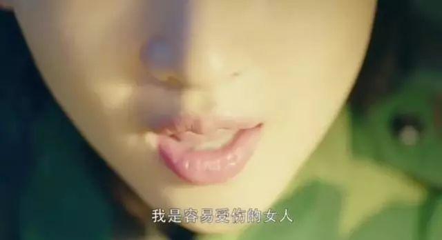 周冬雨|丑拒？散了吧，周冬雨这张脸没有对不起她