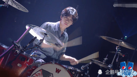 胡宇桐|胡宇桐挖坑，王艺瑾猝不及防，武星有点怂，不敢对视郑乃馨