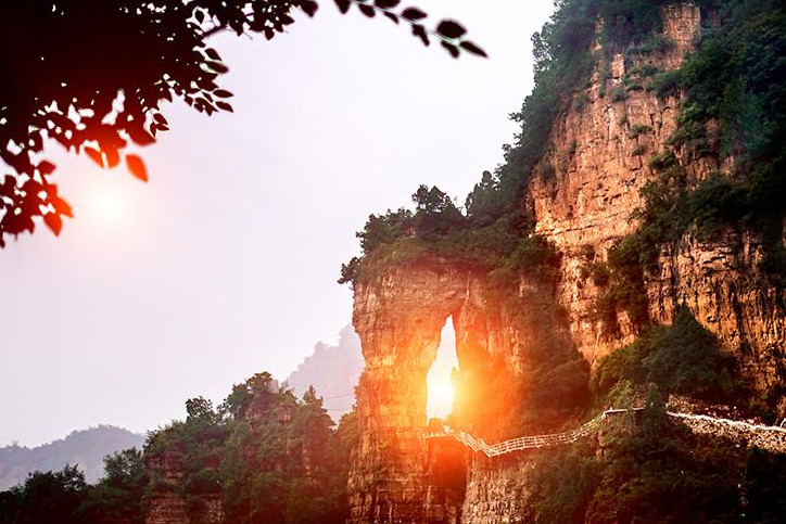 承德|河北承德有座景区，被称“小张家界”，门票78距北京市仅252公里