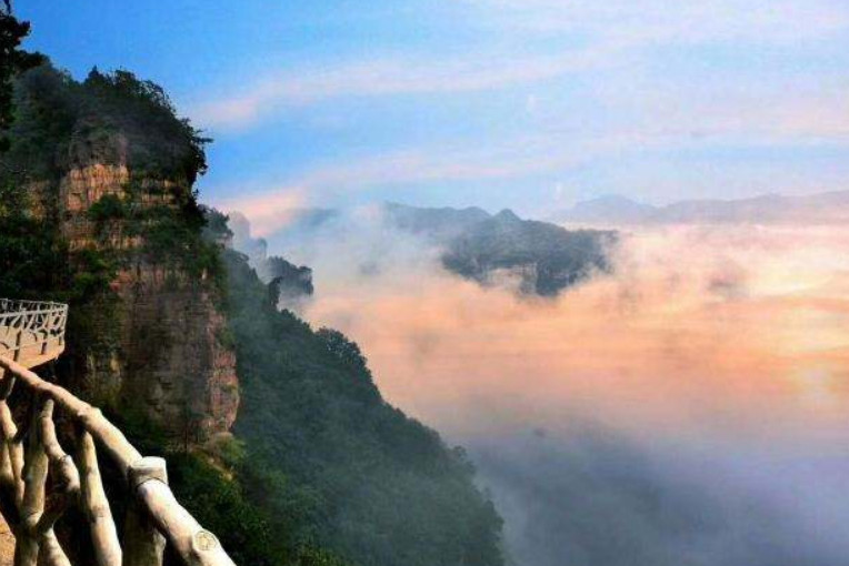 承德|河北承德有座景区，被称“小张家界”，门票78距北京市仅252公里