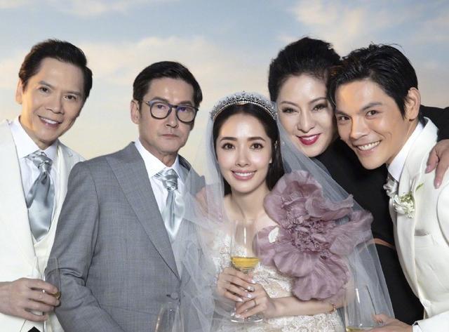 郭碧婷|郭碧婷临产在即，因未扯结婚证屡传婚变，郭爸力挺女婿向佐怼黑粉
