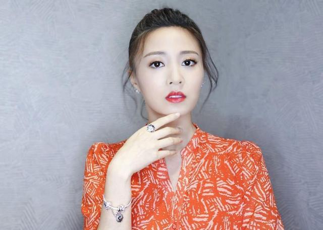 港姐冠军|近20年港姐冠军近况：有人坐冷板凳有人做全职太太，陈凯琳嫁郑嘉颖