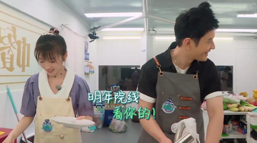赵丽颖|工具人实锤？节目组发战报却将赵丽颖黑稿列入其中，粉丝怒求道歉