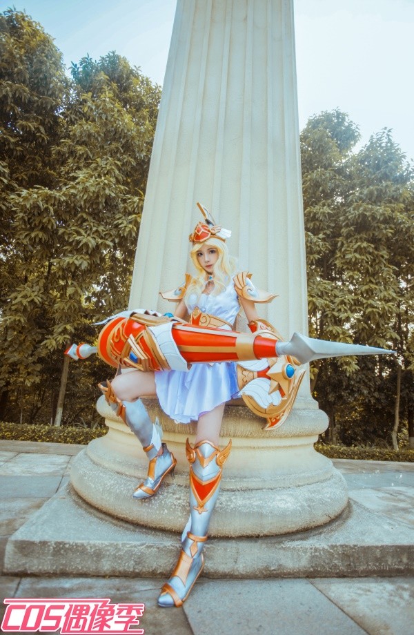 cosplay王者荣耀雅典娜桃2心