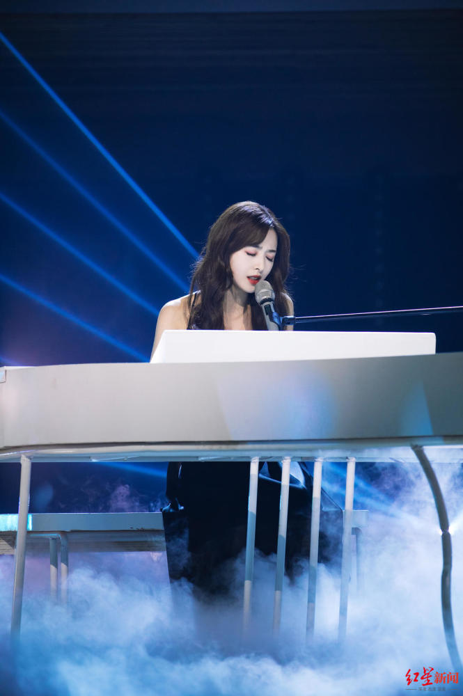 张含韵|张含韵：听到有网友说“张含韵被低估了”，我挺感激的