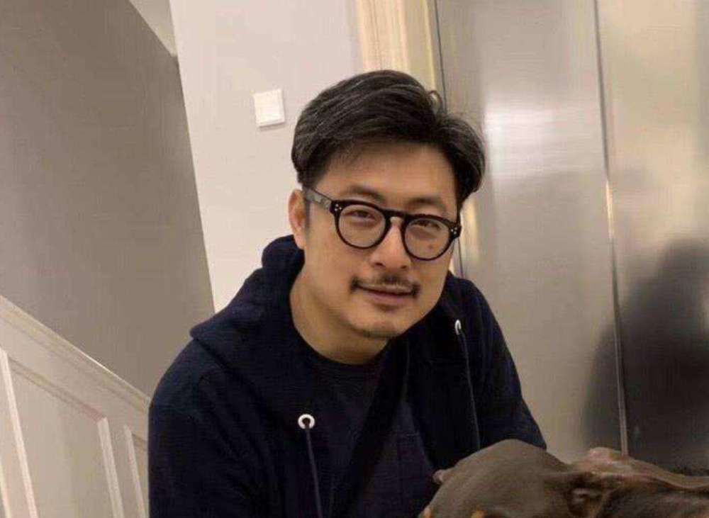 王岳伦|王岳伦被“仙人跳”？“夫唱妇随”这一波操作恶心到我了