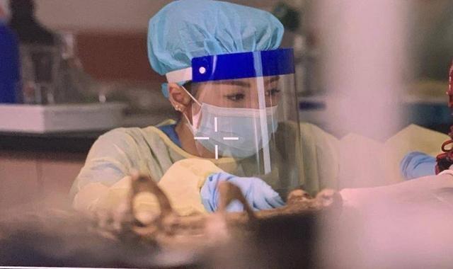 连诗雅|“绯闻女王”连诗雅，TVB新剧再演专业人士，感情仍处空窗期