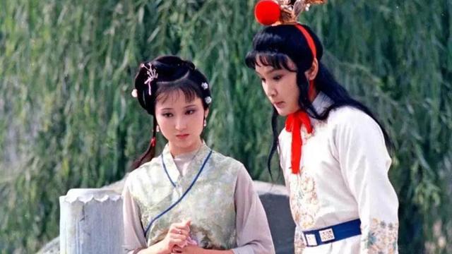 贾宝玉|“你要走，我和你一同走”，宝玉一语双关的情话，是对黛玉的承诺
