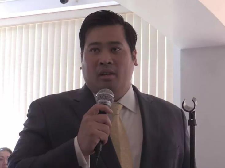 提帮功|泰王罕见为长子庆生！长相帅气博士毕业，14岁提帮功面临出局