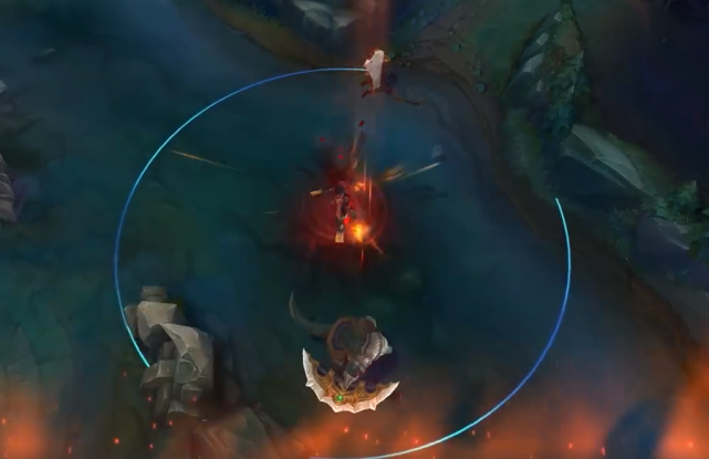 莎弥拉的大招是在被动为s时才可使用,使用后,她会在两秒内发射大量