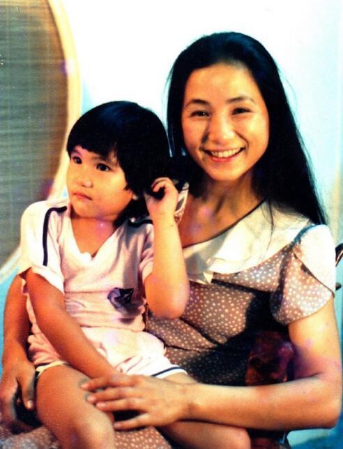 郑佩佩|74岁郑佩佩，传宗接代的折磨，不想强加在子女身上