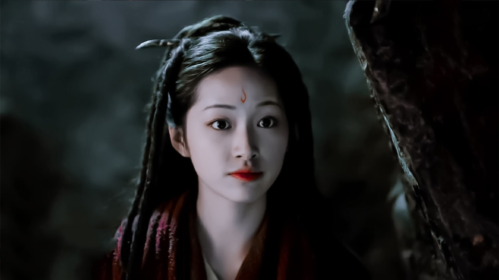 小银花|《琉璃》的小银花，一位00后苗族姑娘，参加过《国风美少年》