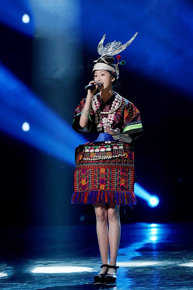 小银花|《琉璃》的小银花，一位00后苗族姑娘，参加过《国风美少年》