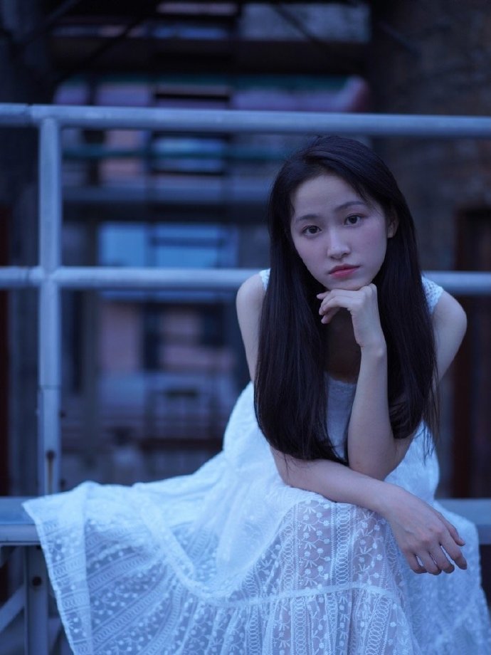 小银花|《琉璃》的小银花，一位00后苗族姑娘，参加过《国风美少年》