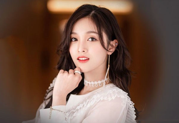 肖战|肖战今天爆出新图片，这次有了很大的突破，真的为肖战感到高兴