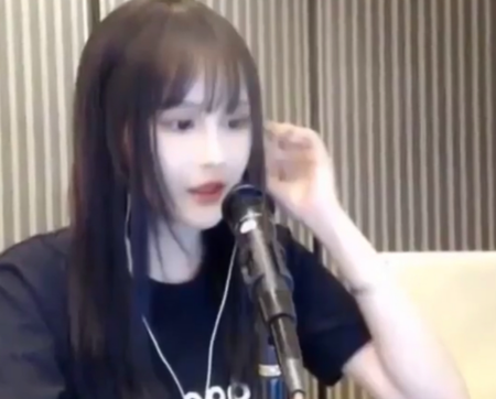 赵本山|赵本山私人飞机半价卖不出去？女儿道出其中缘由，曾遭王思聪调侃