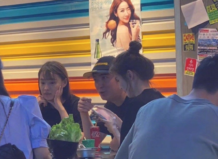 赵本山|赵本山私人飞机半价卖不出去？女儿道出其中缘由，曾遭王思聪调侃